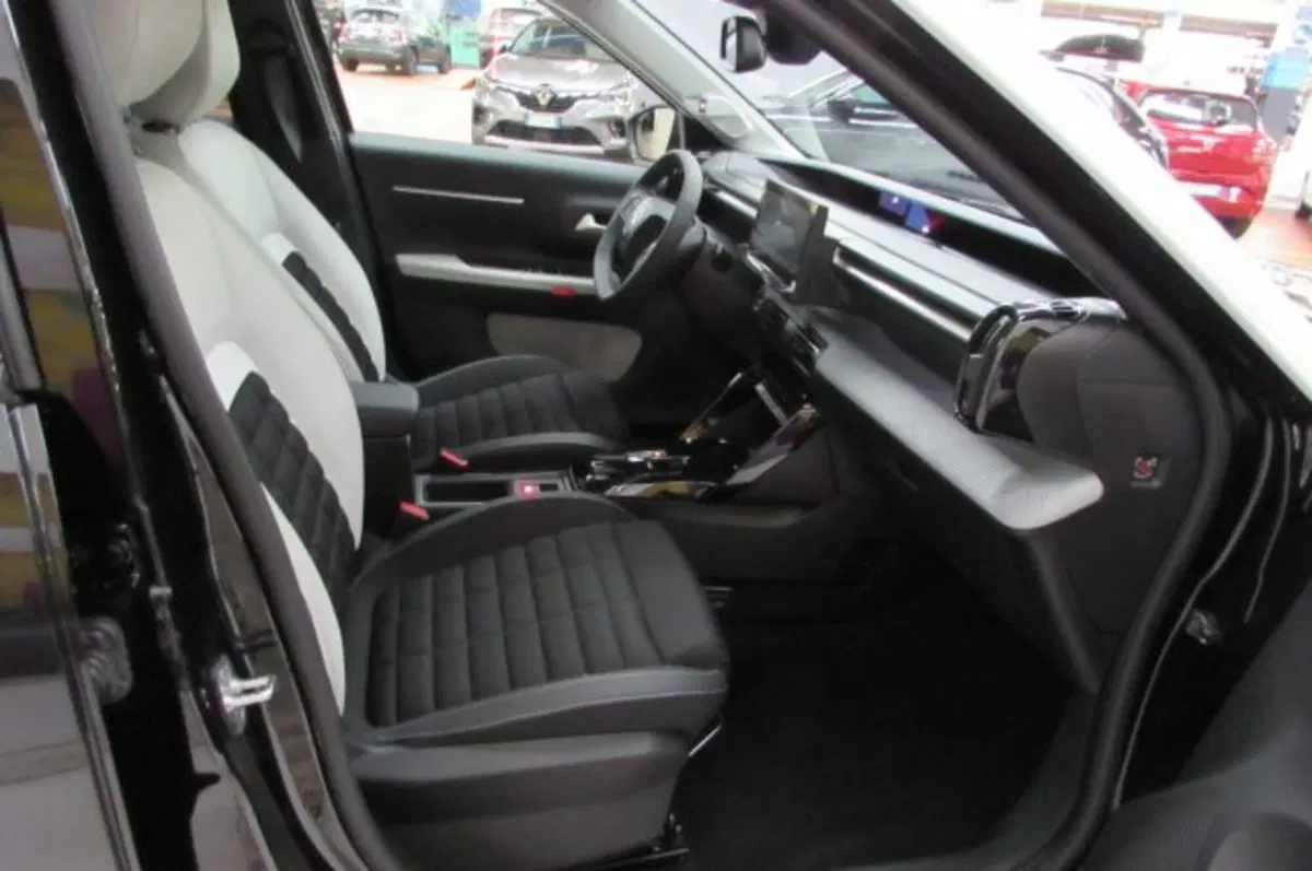 Citroen C3 Aircross nuova a Milano (18)