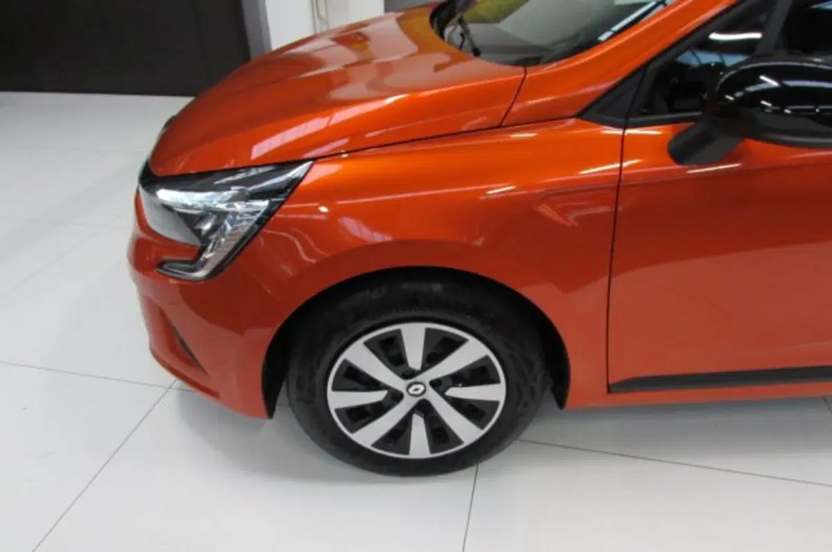 Renault Clio usata a Milano (6)