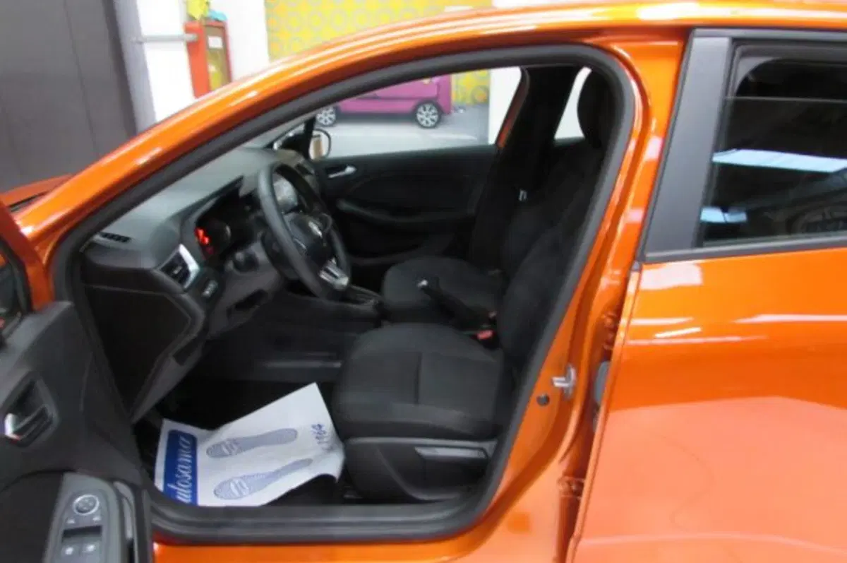Renault Clio usata a Milano (7)