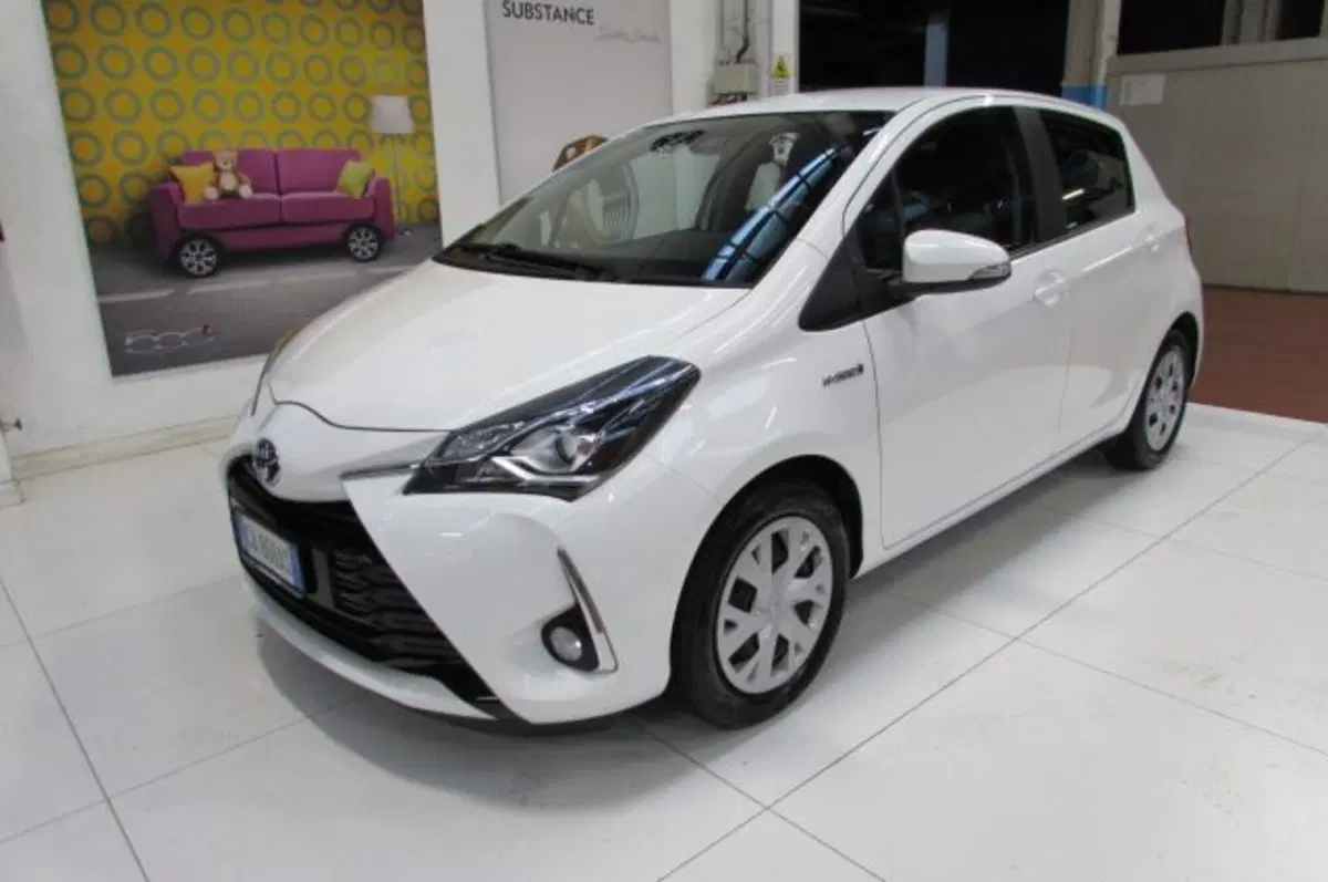 Toyota Yaris usata a Milano (2)