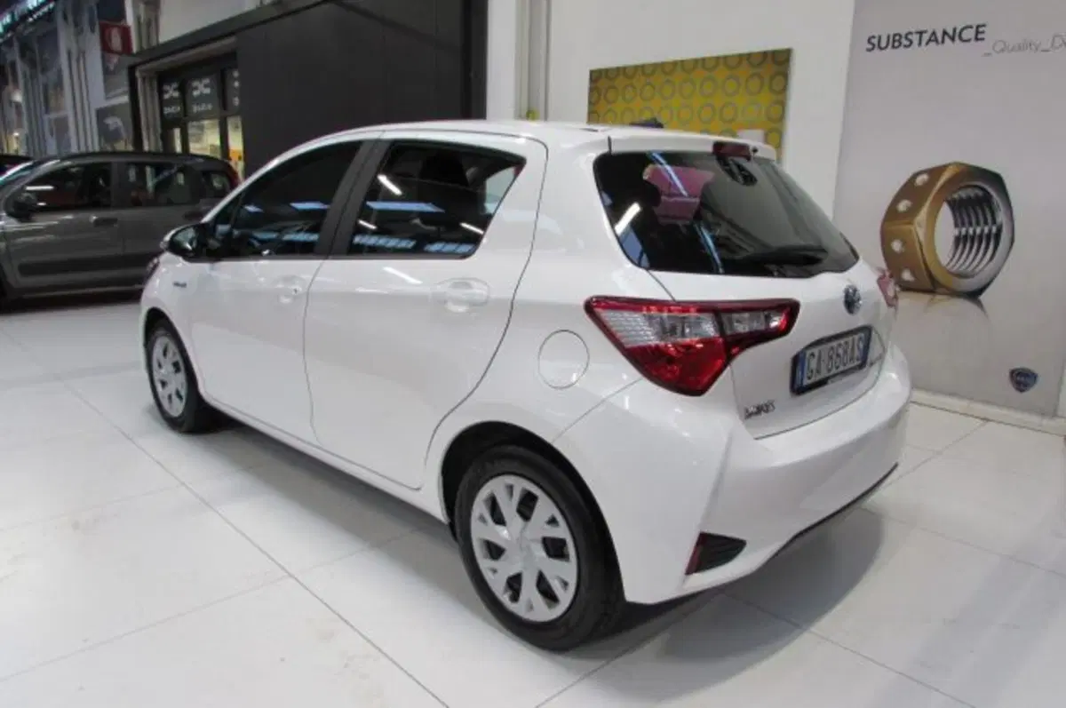 Toyota Yaris usata a Milano (4)