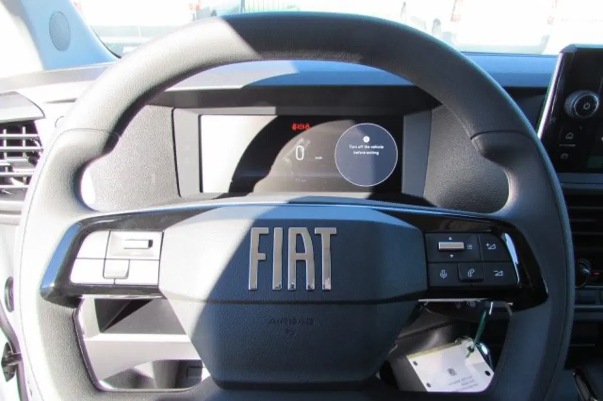 Fiat Scudo Furgone nuova a Milano (10)