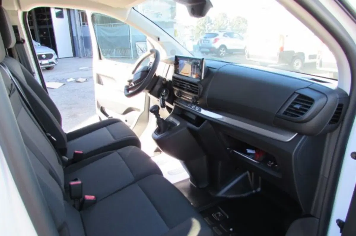 Fiat Scudo Furgone nuova a Milano (13)