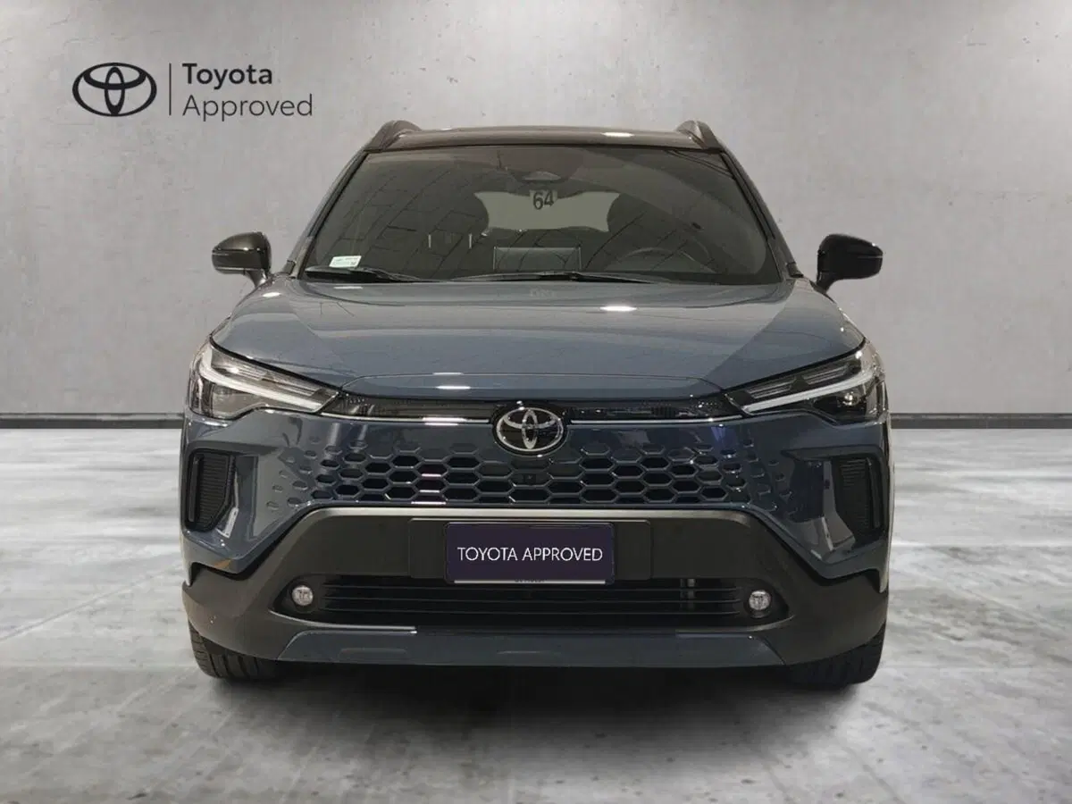 Toyota Corolla Cross usata a Genova (13)