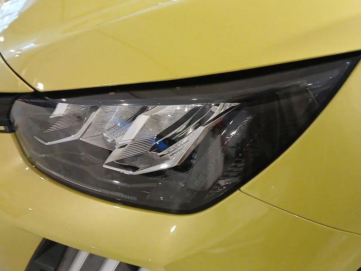 Peugeot 208 usata a Genova (13)