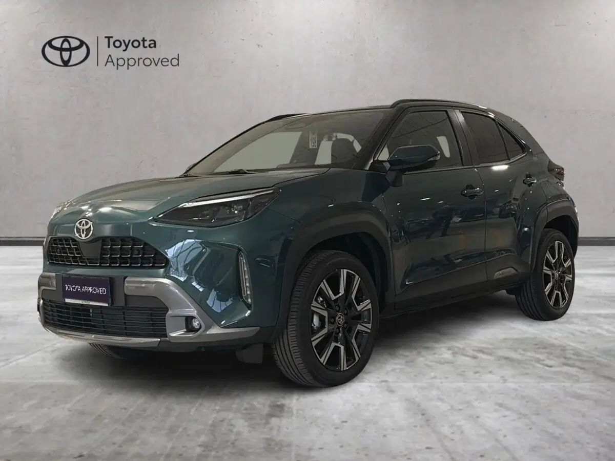 Toyota Yaris Cross nuova a Genova