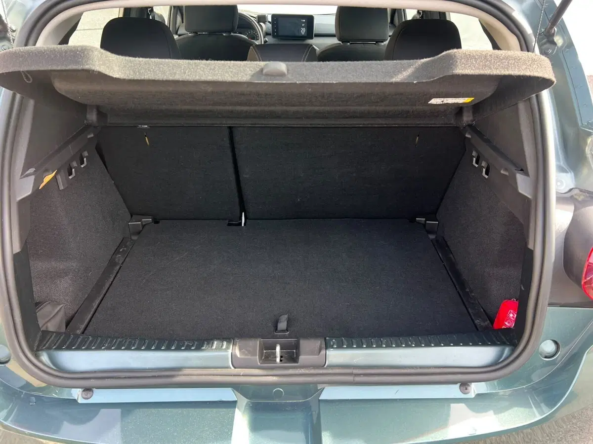 Dacia Sandero usata a Messina (13)