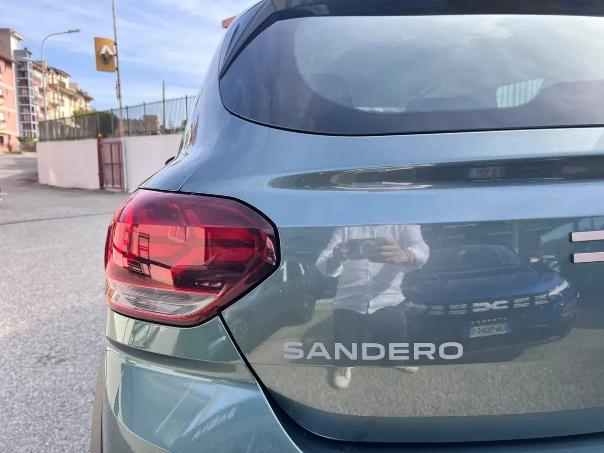 Dacia Sandero usata a Messina (20)
