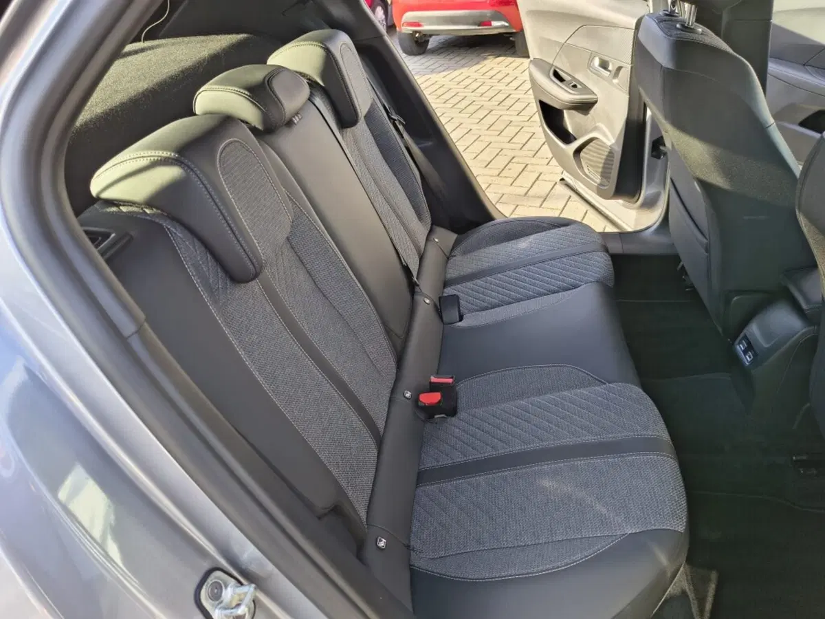 Peugeot 2008 usata a Firenze (19)