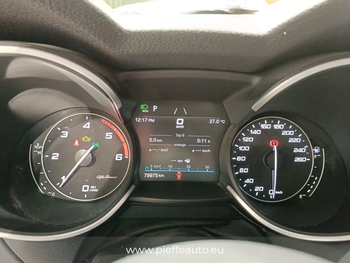 Alfa Romeo Stelvio usata a Ascoli Piceno (18)