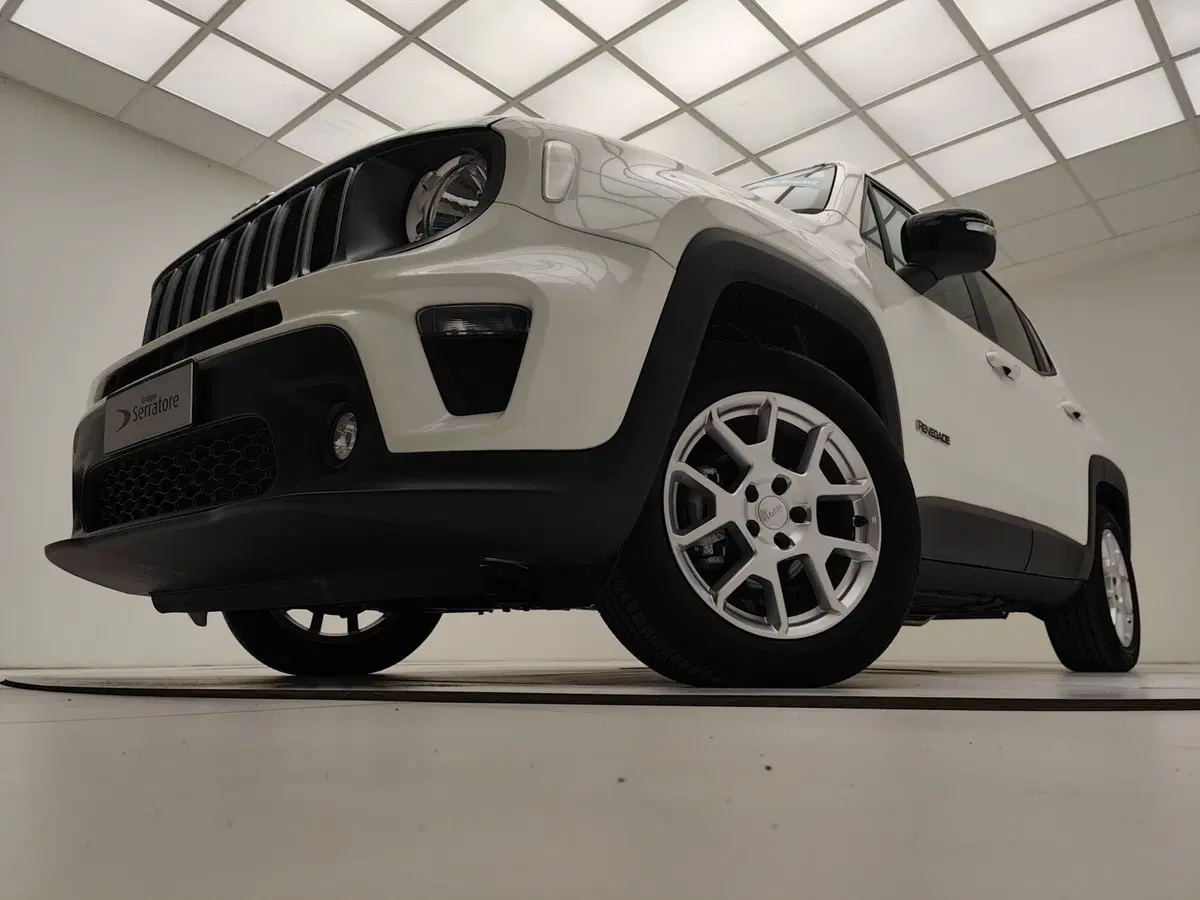 Jeep Renegade nuova a Como (12)
