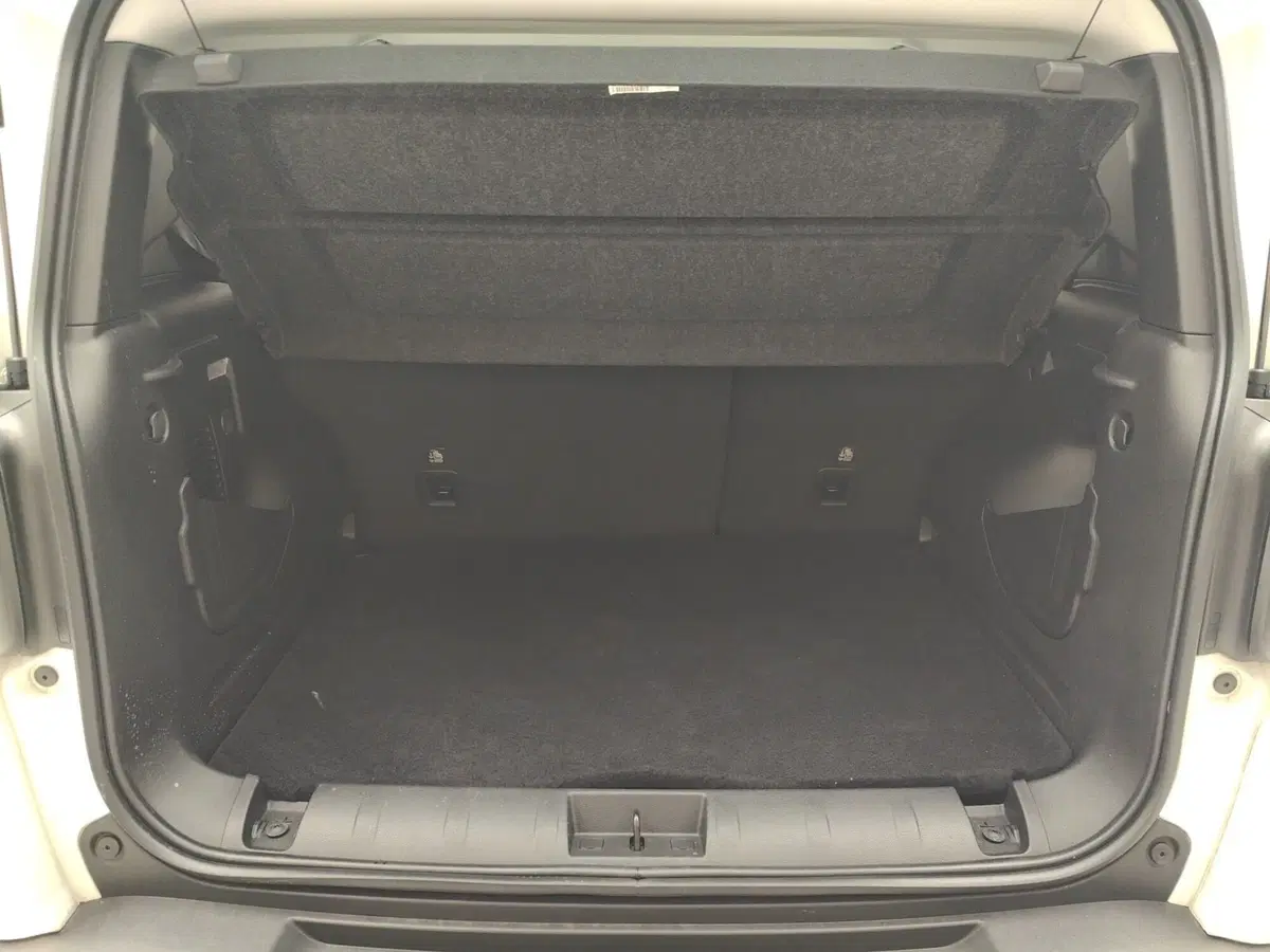 Jeep Renegade nuova a Como (15)