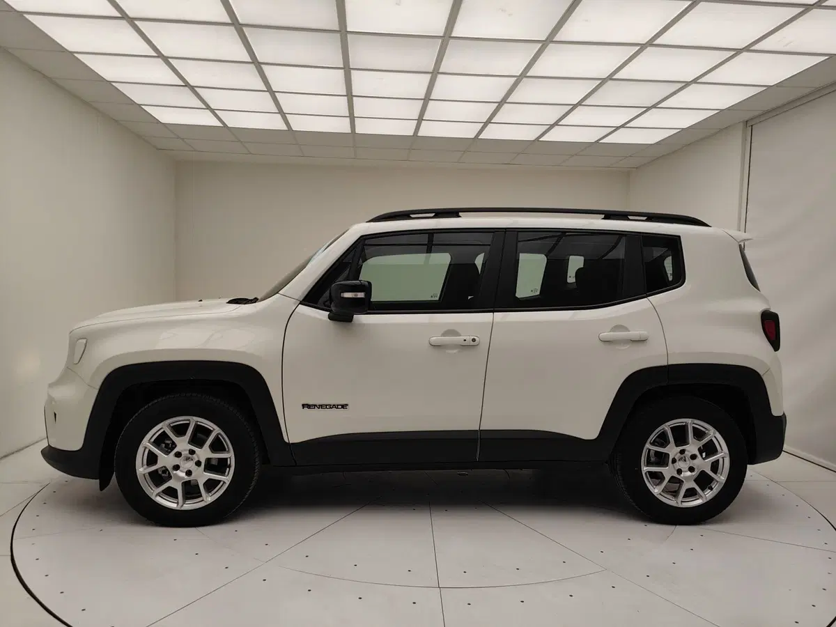 Jeep Renegade nuova a Como (18)