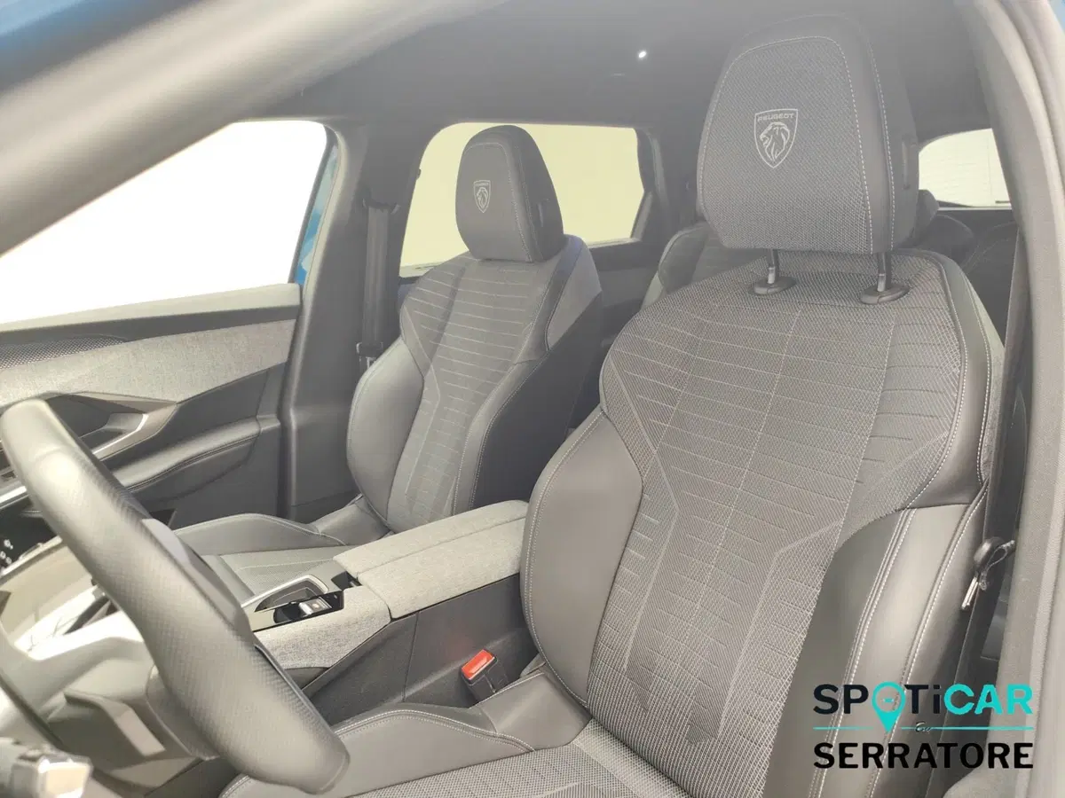 Peugeot 5008 usata a Como (12)