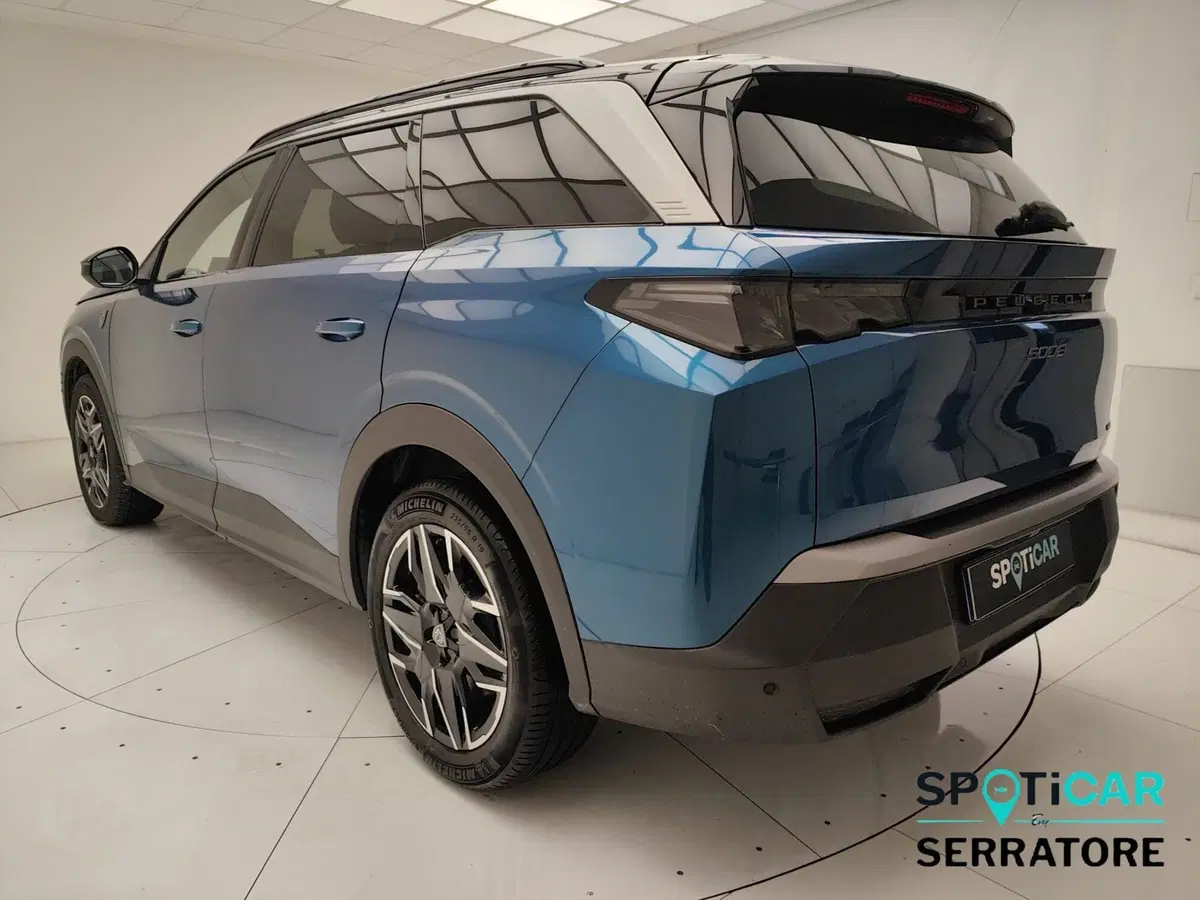 Peugeot 5008 usata a Como (4)