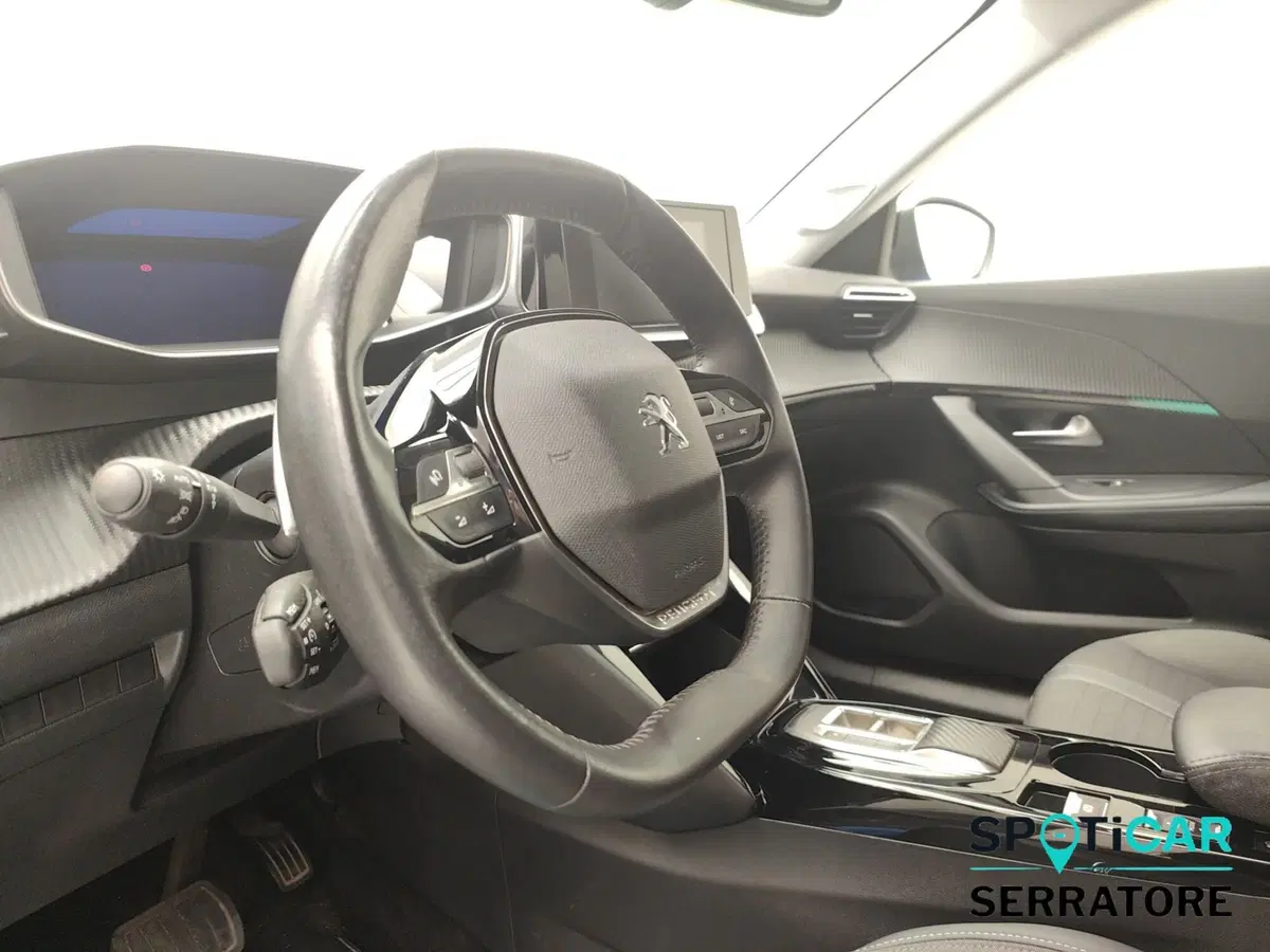 Peugeot 2008 usata a Como (9)