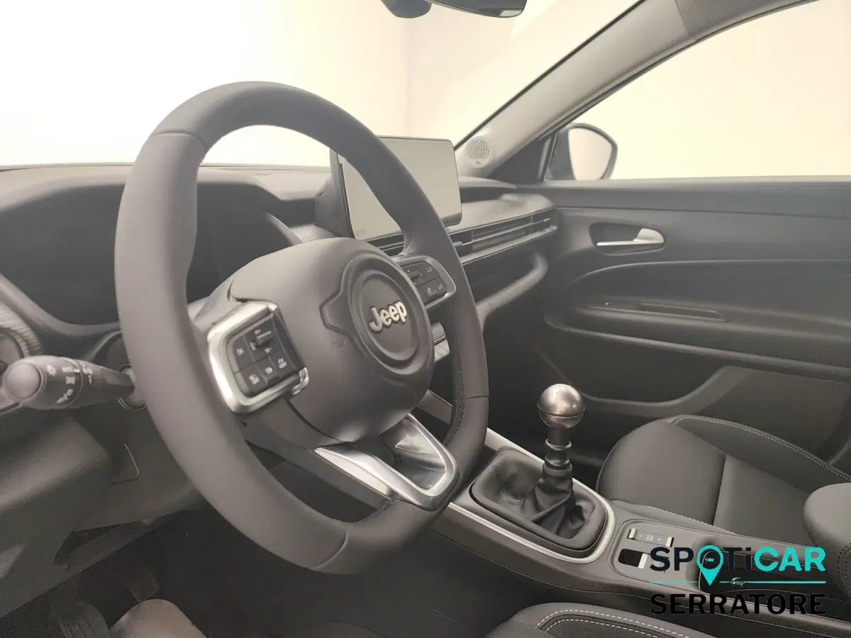 Jeep Avenger nuova a Como (7)