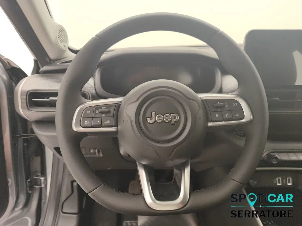 Jeep Avenger nuova a Como (8)