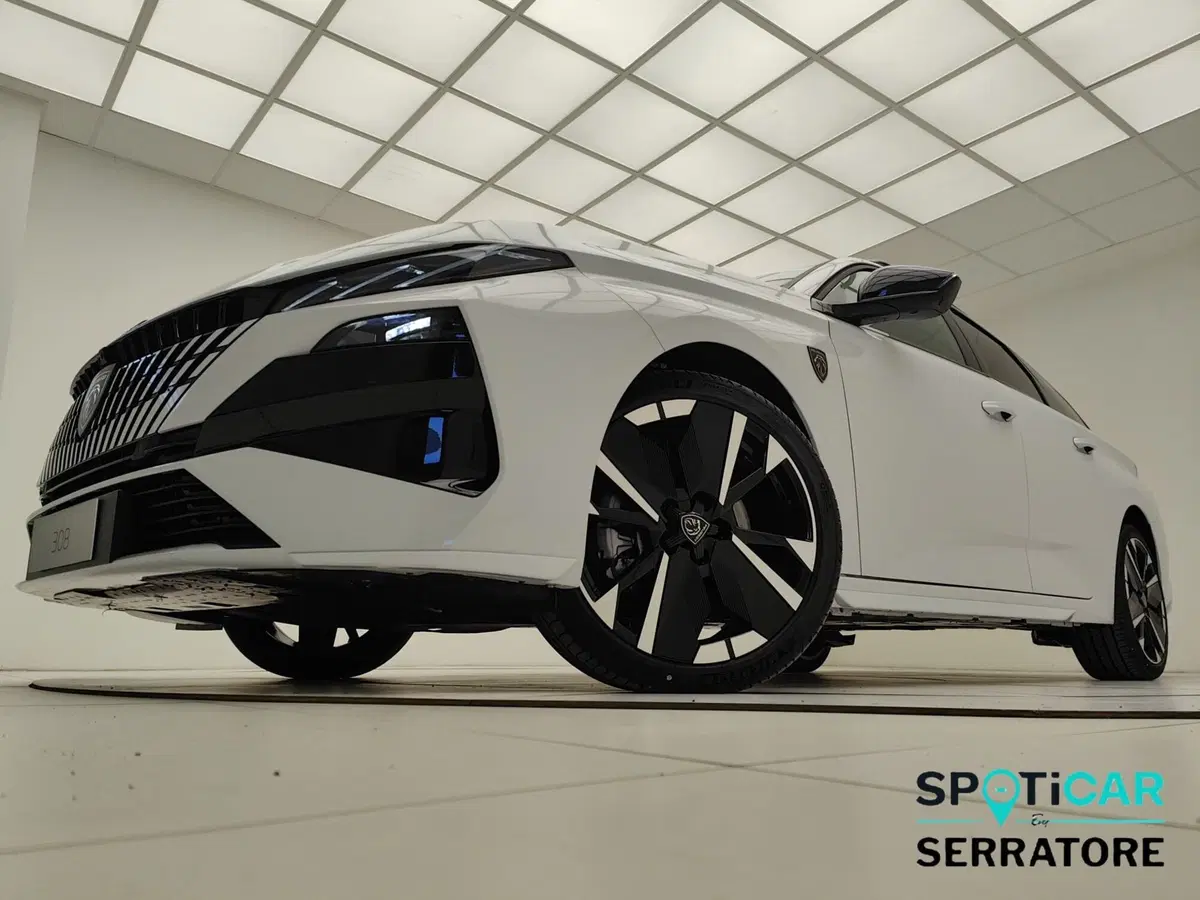 Peugeot 308 SW nuova a Como (12)