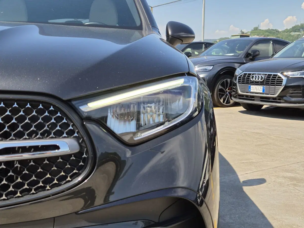 Mercedes-Benz GLC SUV usata  (17)