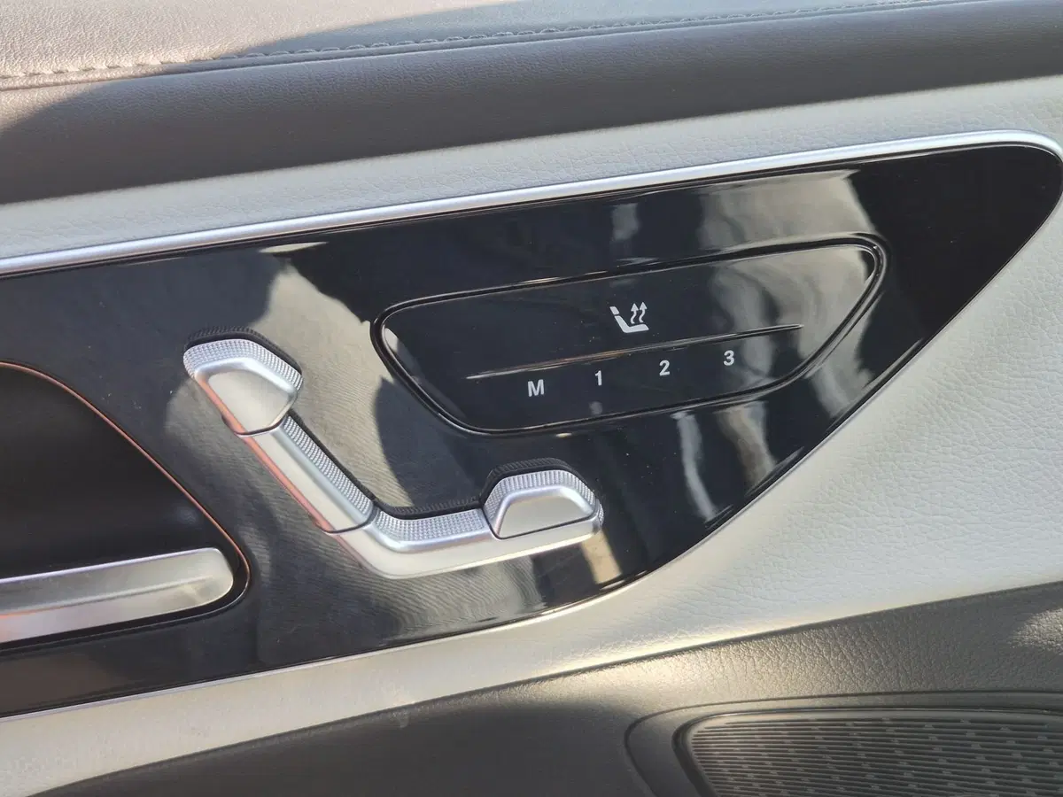 Mercedes-Benz GLC SUV usata  (20)