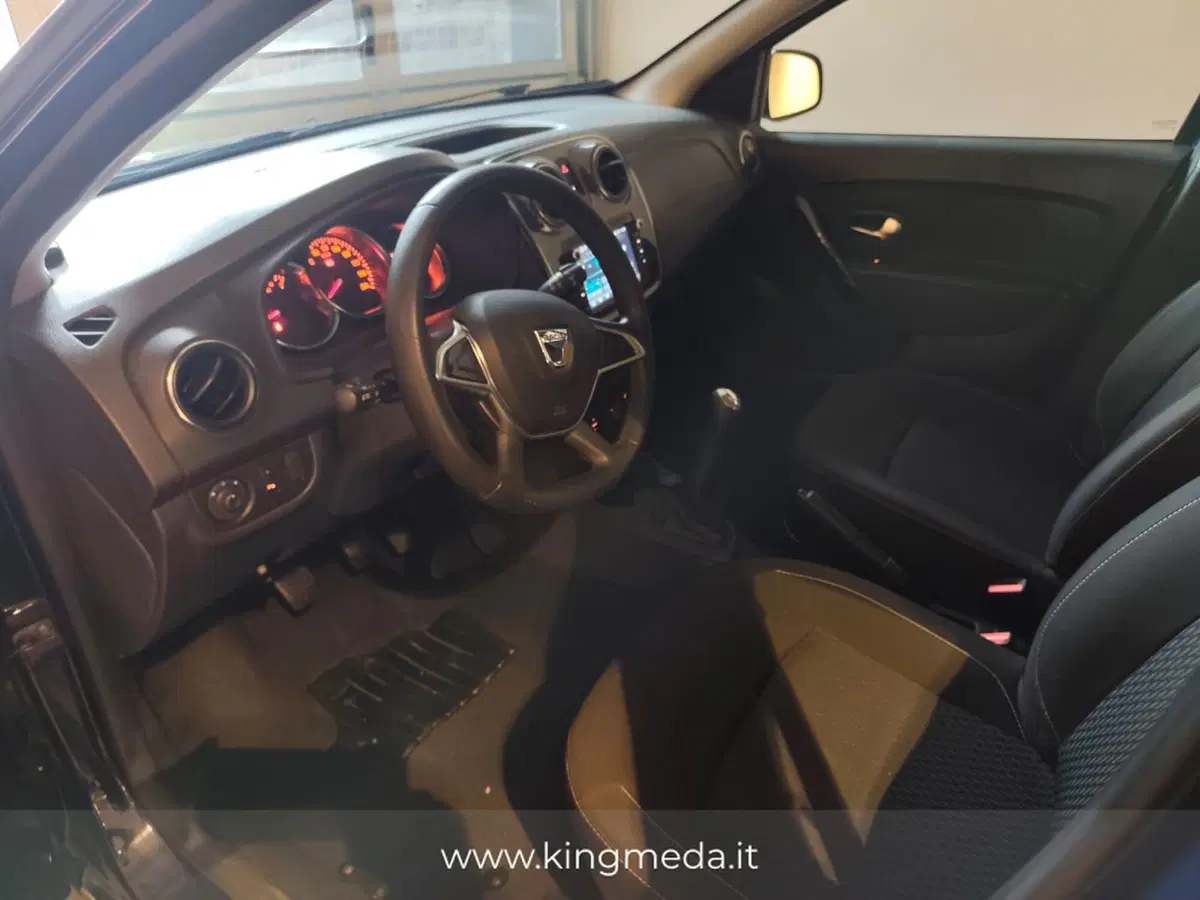 Dacia Sandero usata a Monza e Brianza (12)