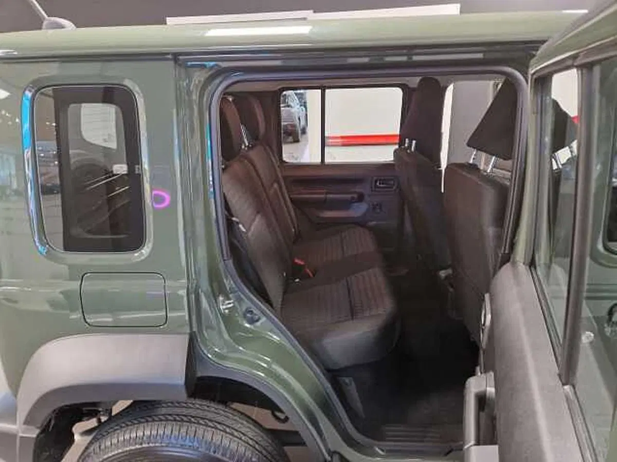 Suzuki Jimny nuova a Aosta (11)