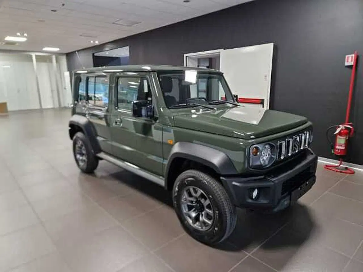Suzuki Jimny nuova a Aosta (6)