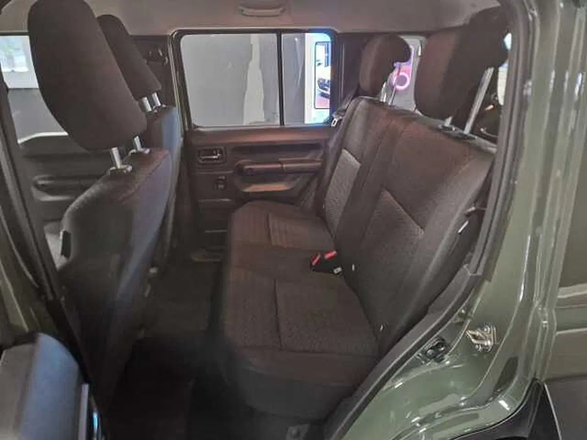Suzuki Jimny nuova a Aosta (9)