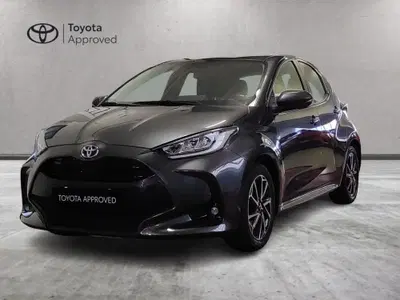 Toyota Yaris 1.5 Hybrid 5 porte Trend del 2023 usata a Milano