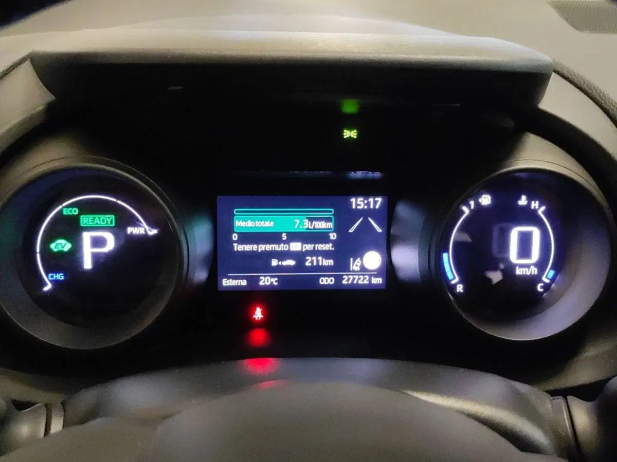 Toyota Yaris usata a Milano (10)