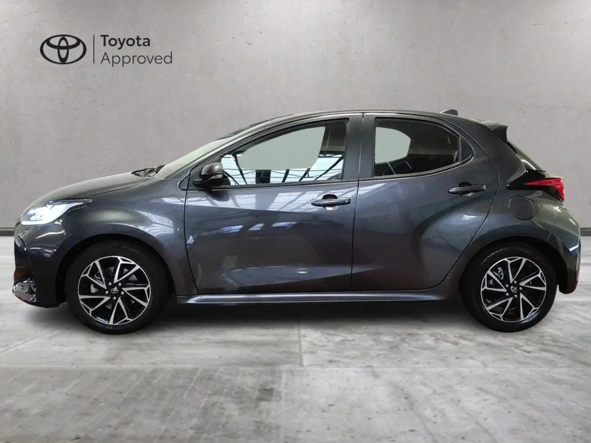 Toyota Yaris usata a Milano (4)