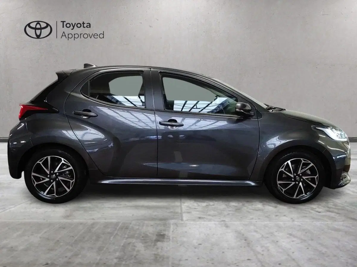 Toyota Yaris usata a Milano (5)