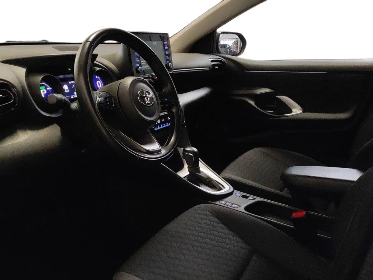 Toyota Yaris usata a Milano (8)