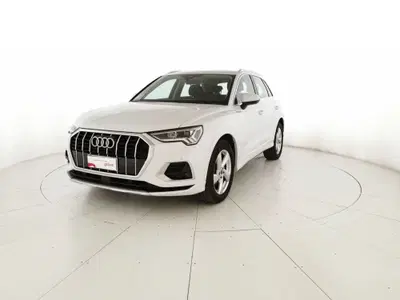 Audi Q3 35 1.5 tfsi Business Advanced s-tronic del 2022 usata a Lanciano