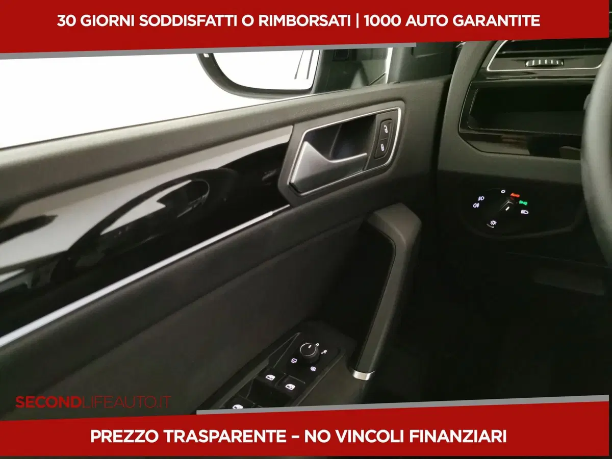 Volkswagen Touran usata a Roma (19)
