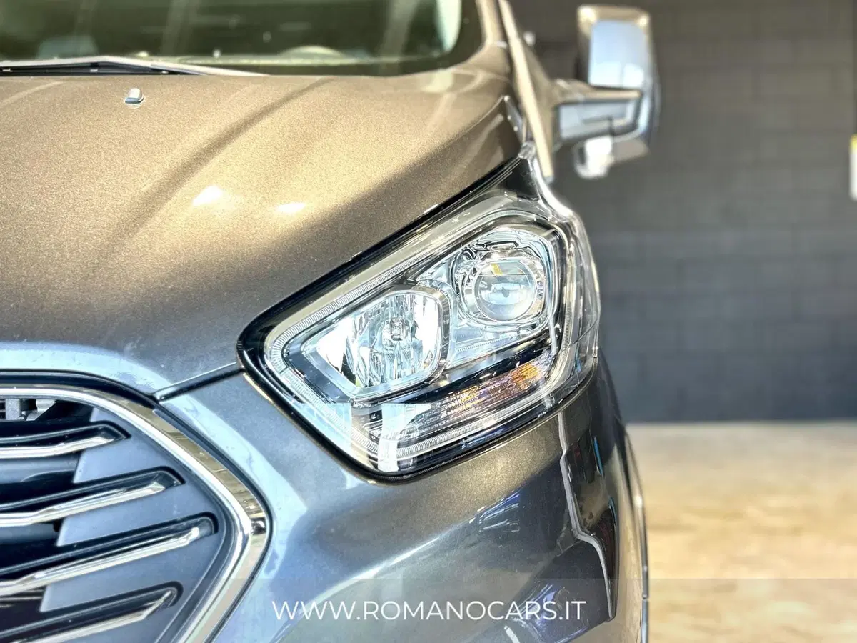 Ford Tourneo Custom usata a Monza e Brianza (4)