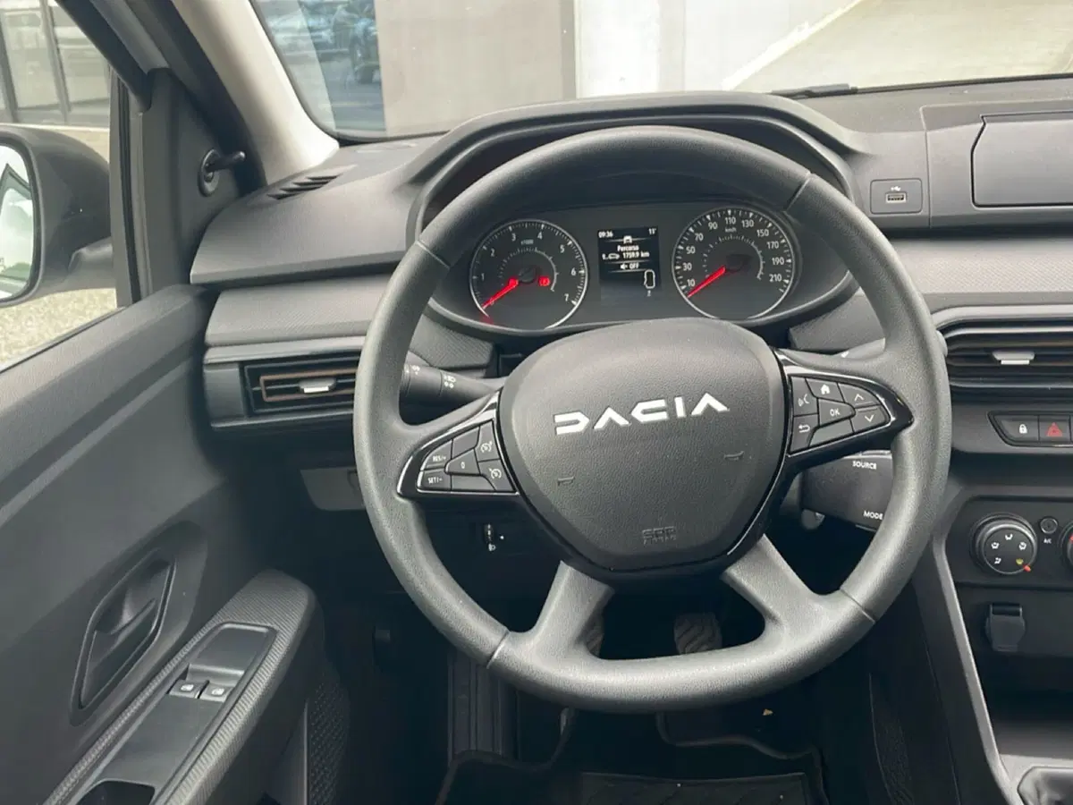 Dacia Sandero usata a Bologna (14)