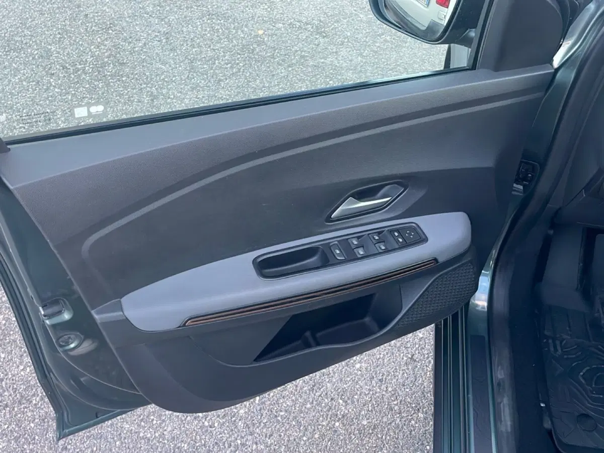 Dacia Sandero usata a Bologna (17)