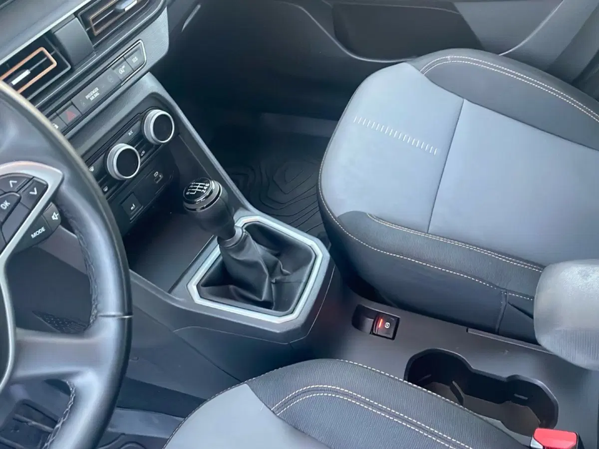 Dacia Sandero usata a Bologna (18)