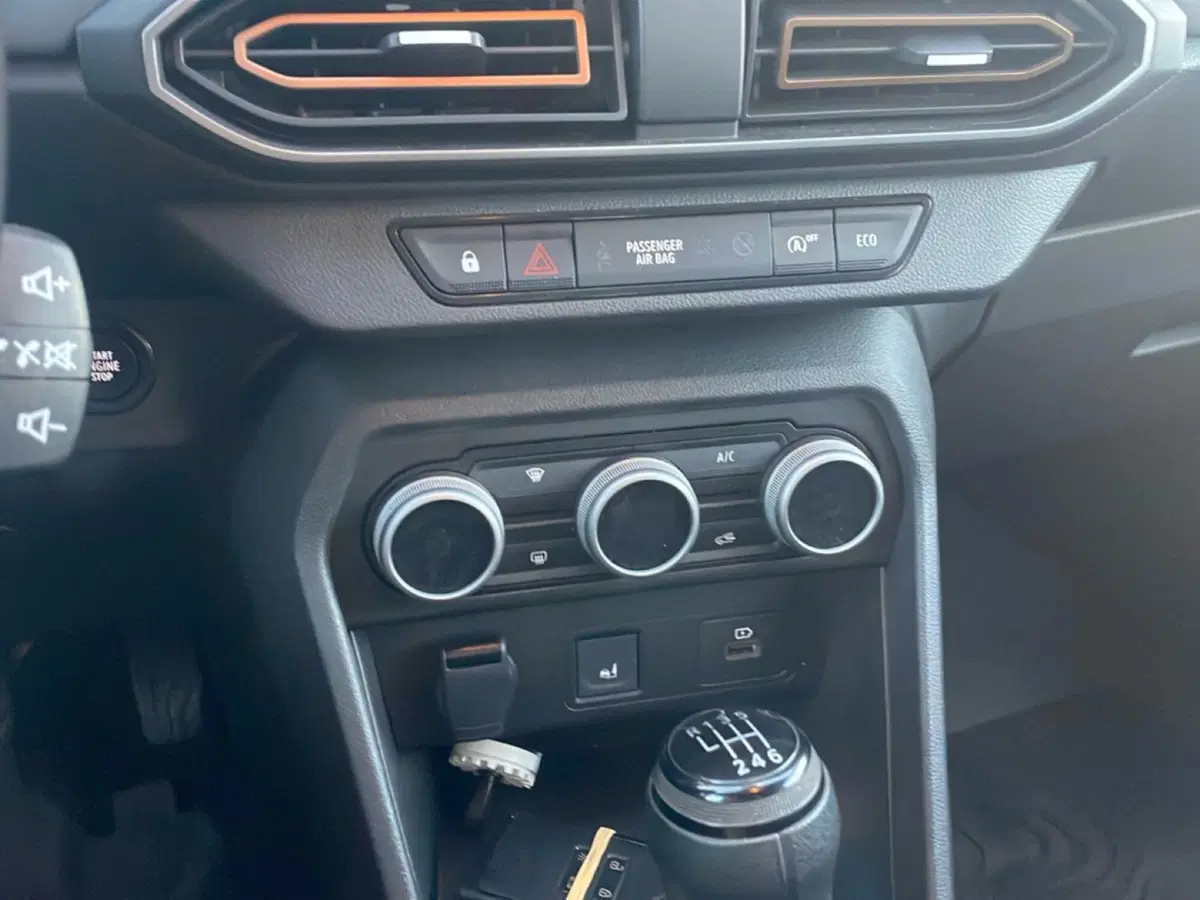 Dacia Sandero usata a Bologna (19)