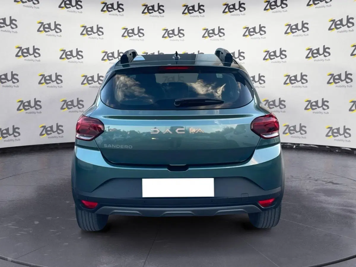 Dacia Sandero usata a Bologna (5)