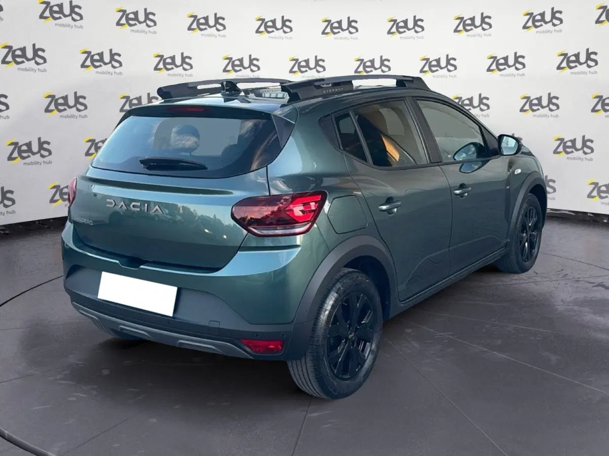 Dacia Sandero usata a Bologna (6)