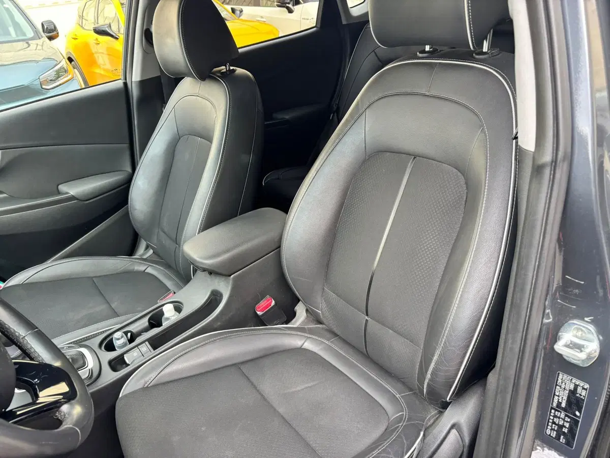 Hyundai Kona usata a Modena (11)