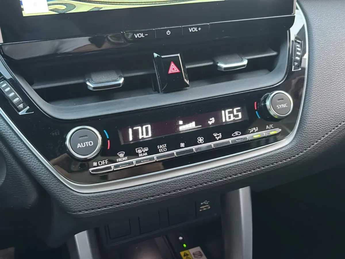 Toyota Corolla Cross Hybrid usata a Bologna (15)
