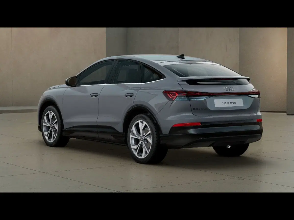 Audi Q4 Sportback nuova a Pisa (3)
