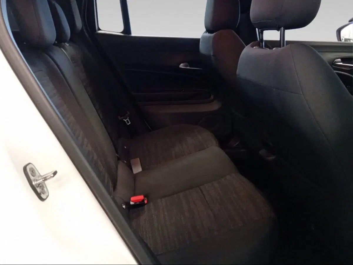 Jeep Avenger usata a Firenze (15)