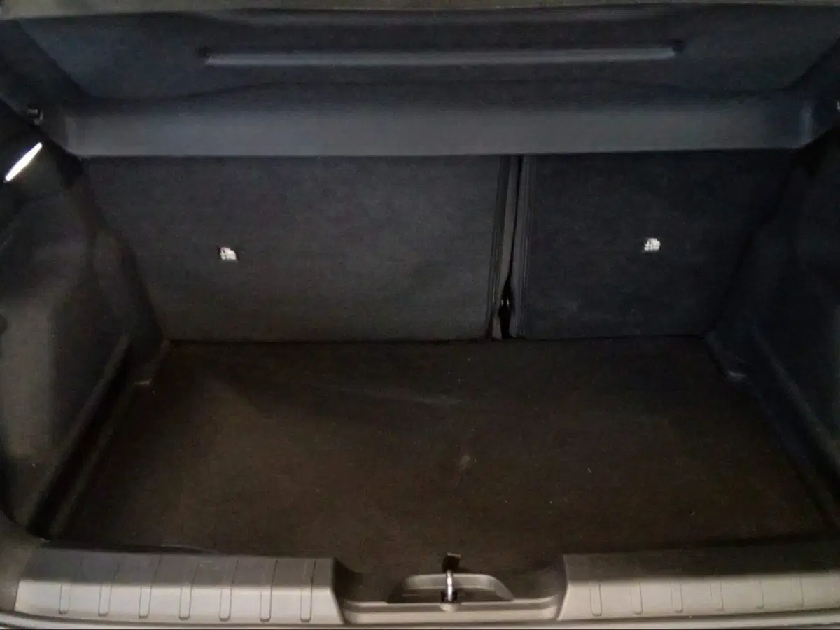 Jeep Avenger usata a Firenze (16)