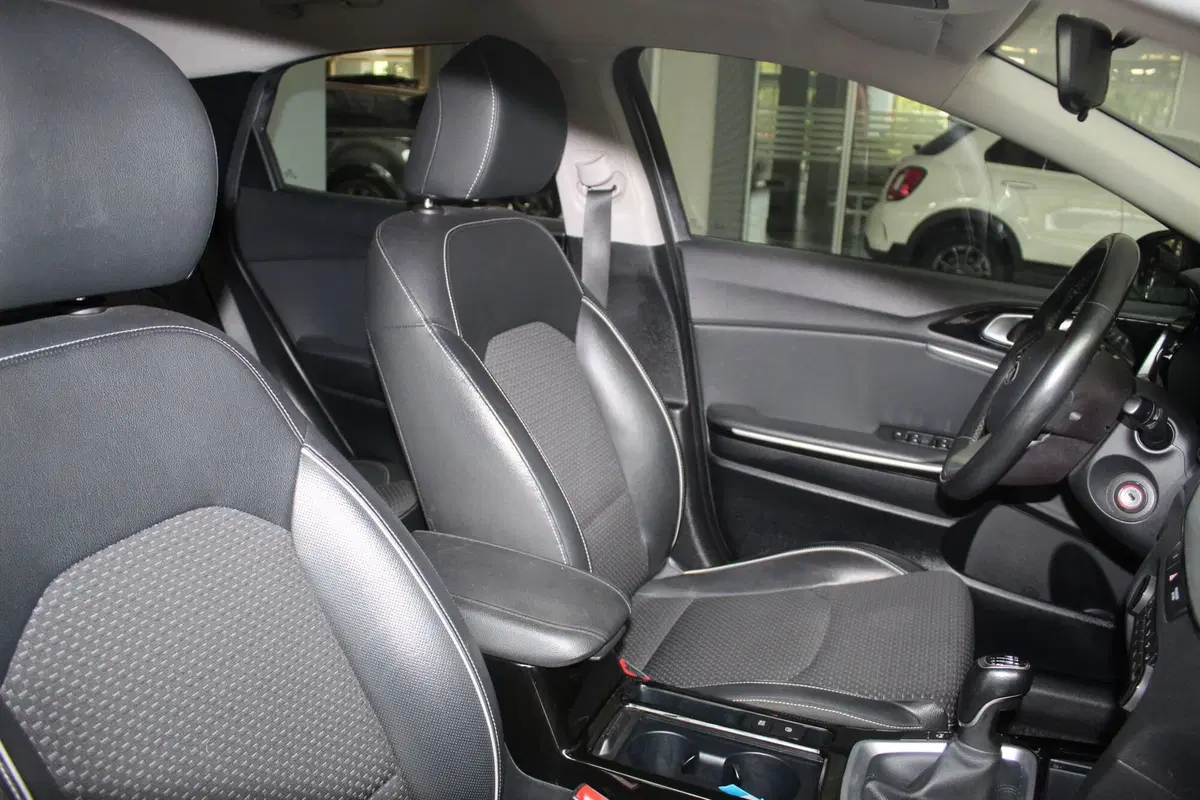 Kia XCeed usata a Cremona (8)