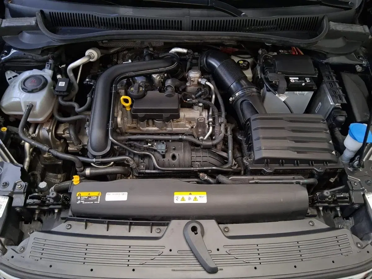 Volkswagen Taigo usata a Bologna (11)